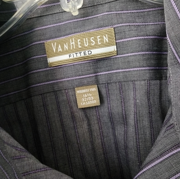 Van Heusen Grey Purple Stripe Button Up Dress Shirt 16 1/2 32/33 - Picture 3 of 7